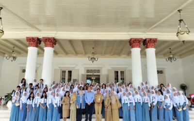 Melek Keuangan Sejak Dini: Siswa Kelas X AKL Kunjungi Kantor OJK Wilayah III Jateng dan DIY